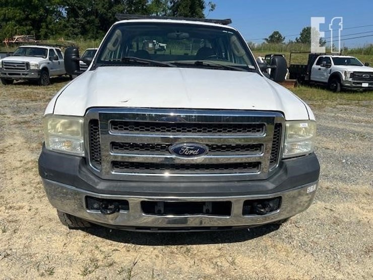 2006-ford-f350-sd-image-3