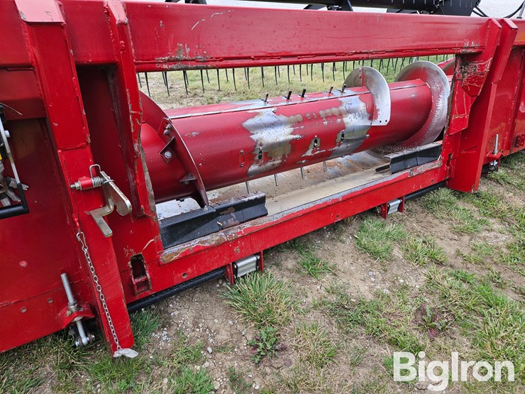 2012-case-ih-3020-image-13