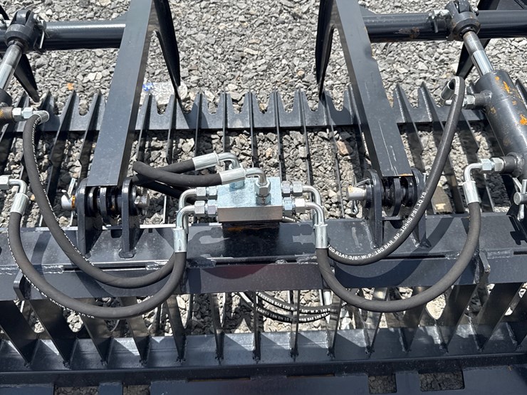 #2022-•-unused-jct-84"-skid-steer-rock-grapple-bucketinv#:-31708-image-8