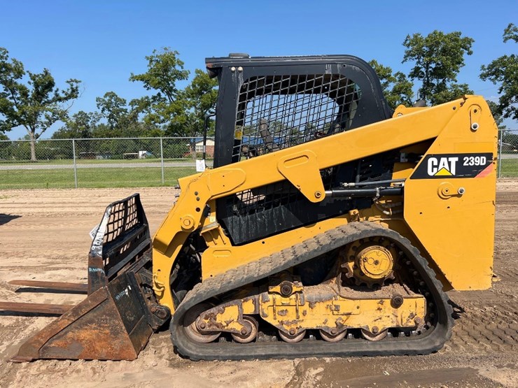 caterpillar-239d-image-1