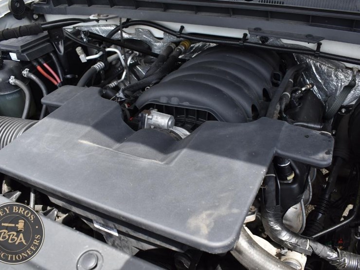 2017-chevrolet-silverado-1500-image-43
