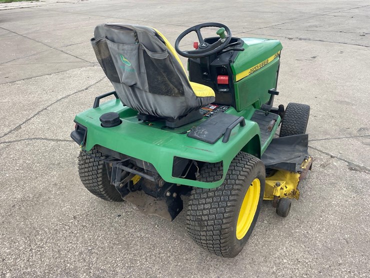 john-deere-425-image-4