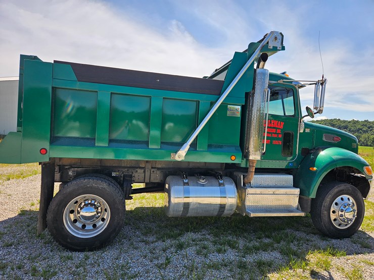 2012-peterbilt-382-image-19