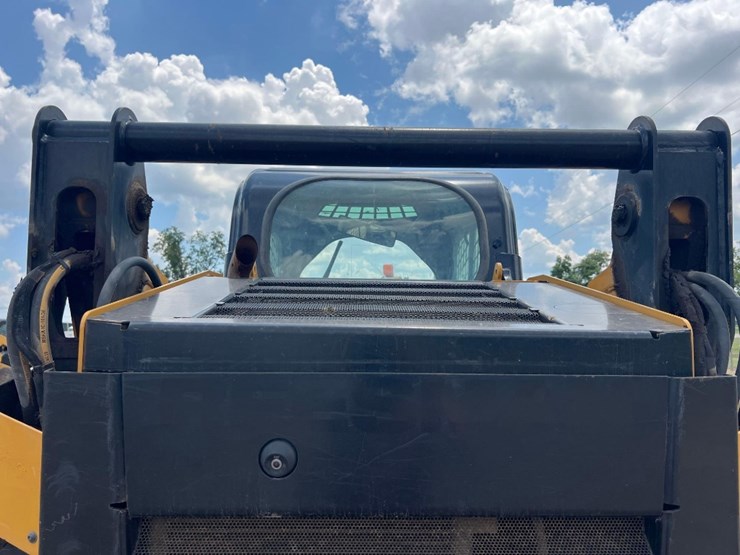 2016-caterpillar-259d-image-14