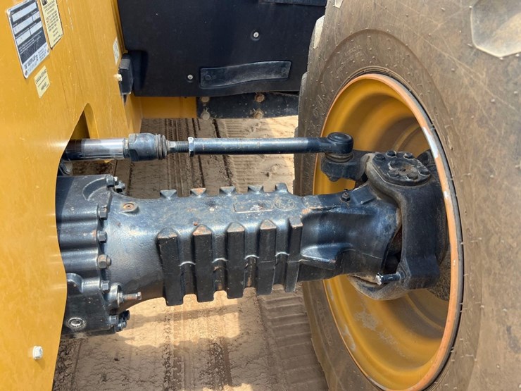 2019-caterpillar-tl1255d-image-15