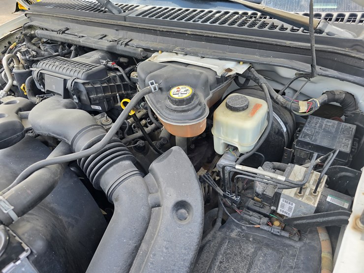 2005-ford-f350-image-43