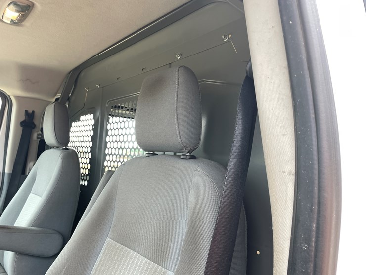 2015-ford-transit-image-69