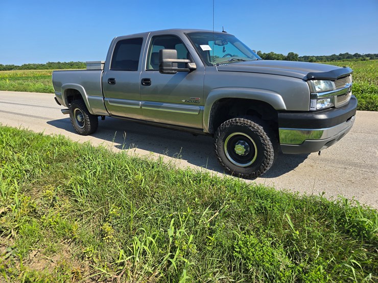 2003-chevrolet-2500-image-43
