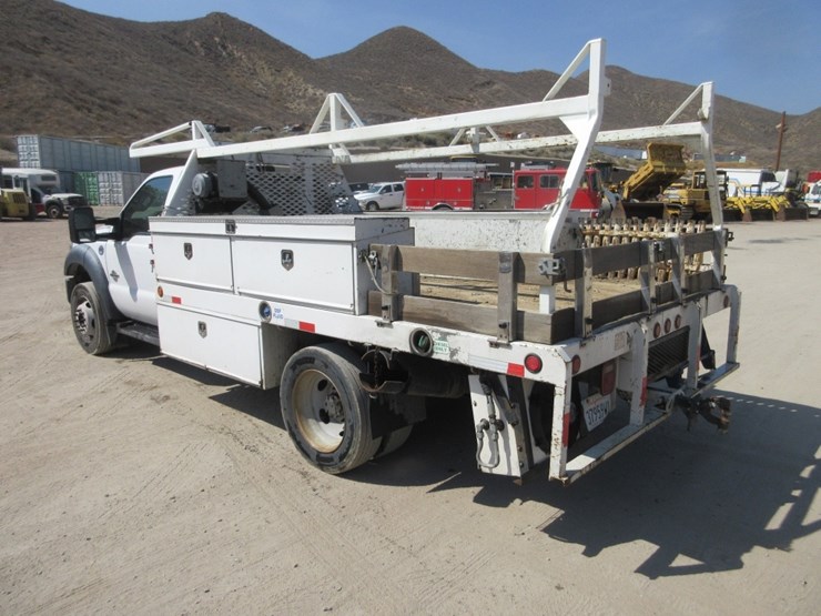 2015-ford-f550-xl-sd-image-2