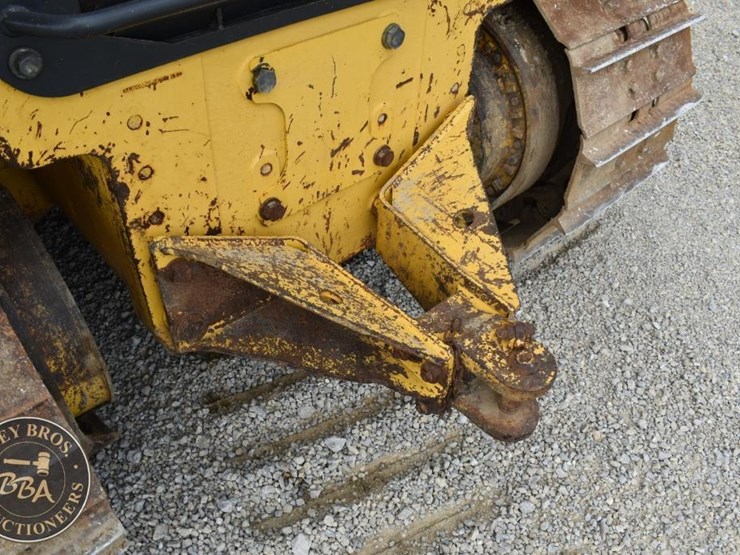 2015-komatsu-d61exi-23-image-26