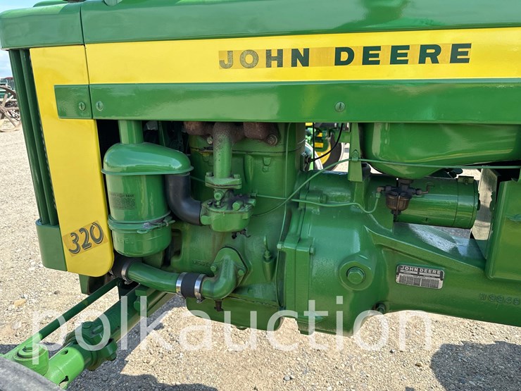 john-deere-320-image-5