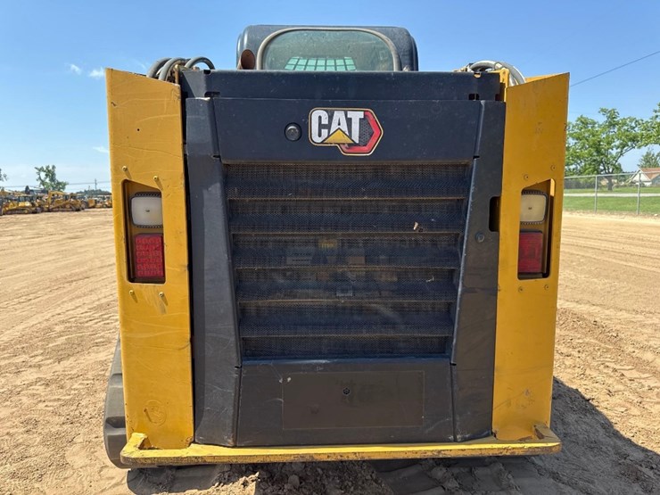 2020-caterpillar-279d3-image-24