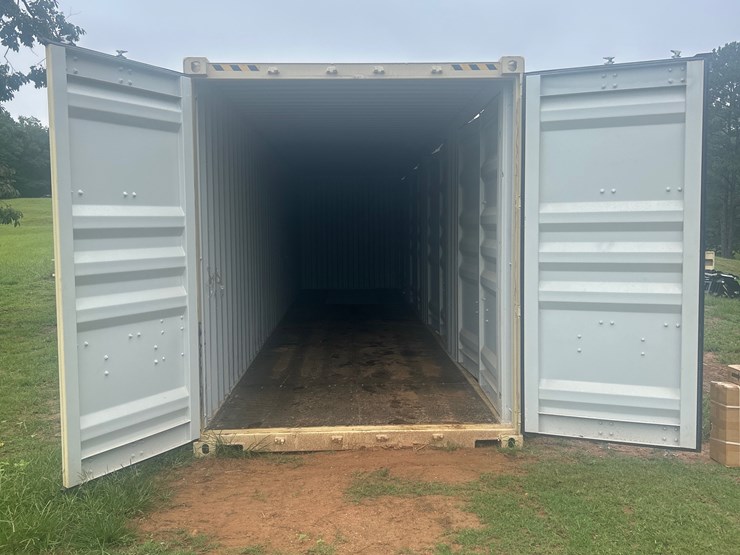 #102-•-one-trip-40ft-shipping-container-image-8