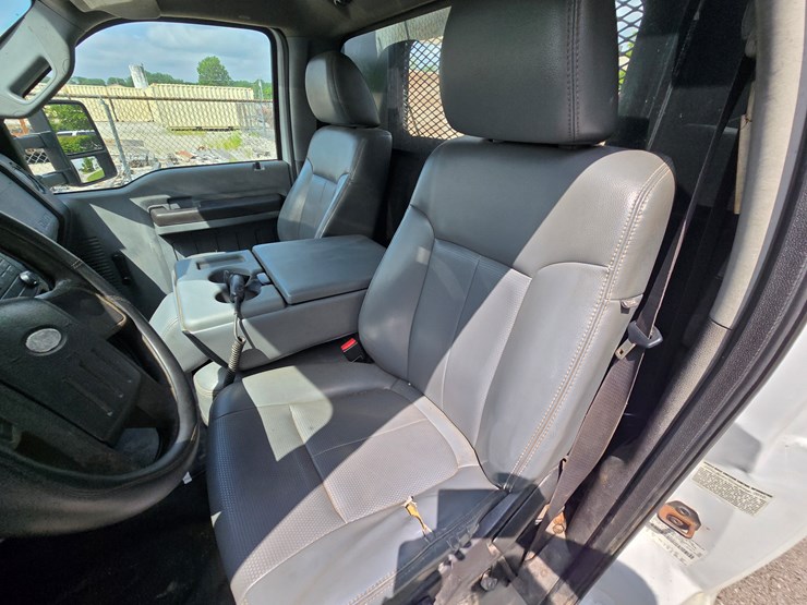 2011-ford-f550-image-72