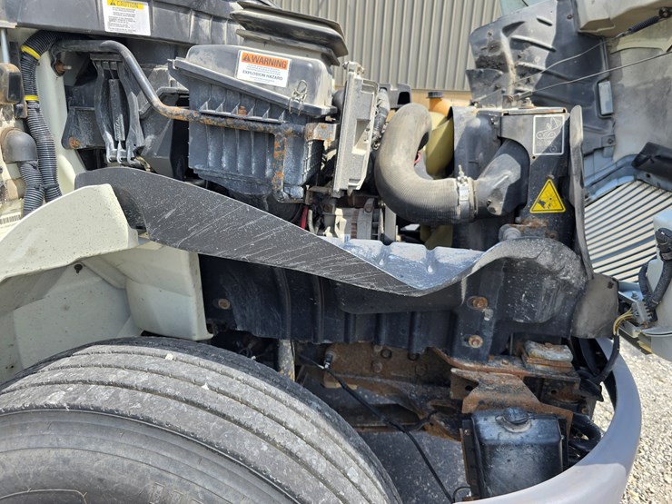 2012-international-durastar-4300-image-61