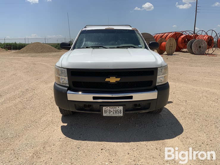 2012-chevrolet-silverado-1500-image-2
