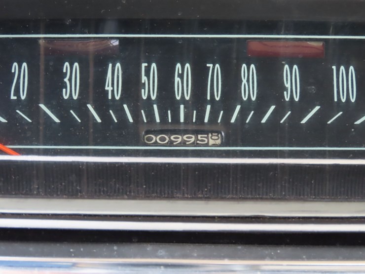1965-chevrolet-impala-ss-image-30