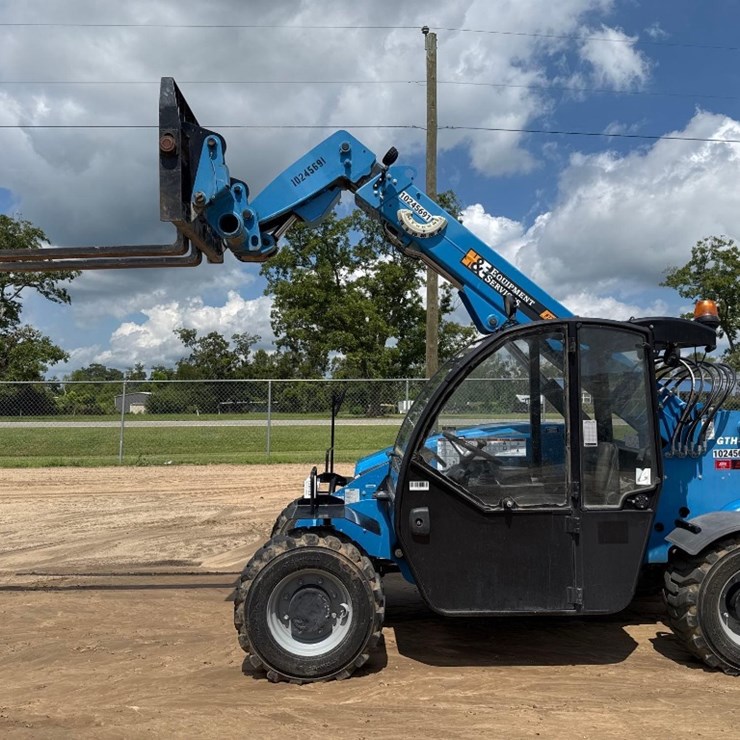 2017 GENIE GTH5519