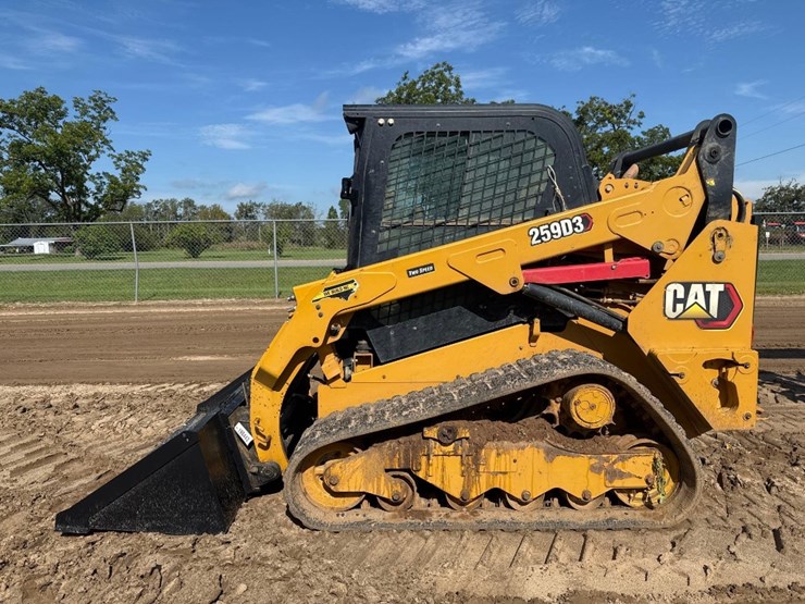 2020-caterpillar-259d3-image-1