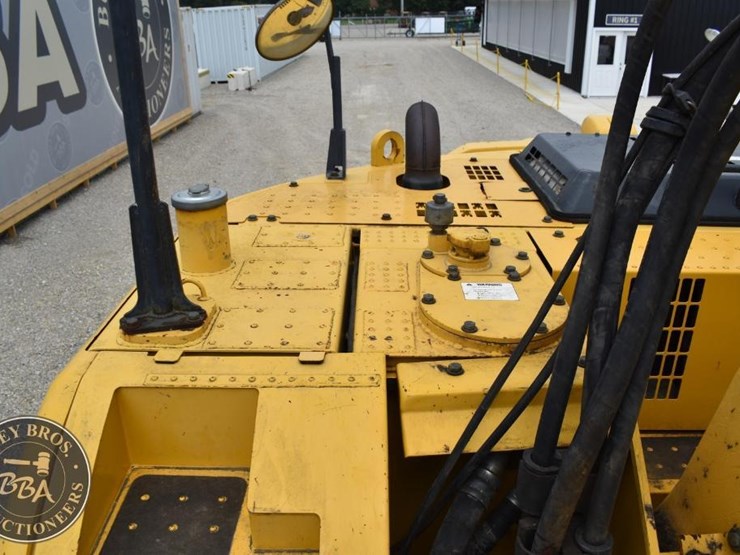 2012-komatsu-pc228us-lc-8-image-55