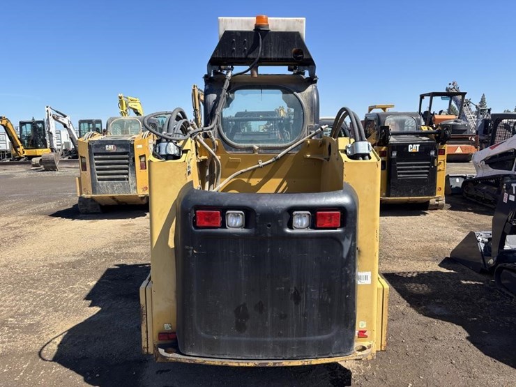 2009-caterpillar-246c-image-8