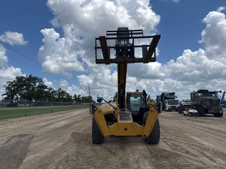 2020-caterpillar-tl1255d-image-3