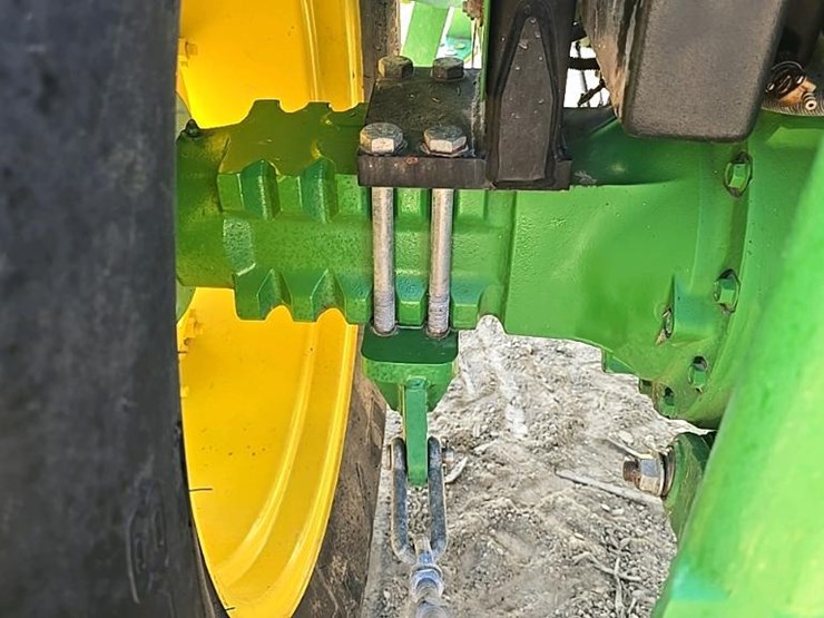 2015-john-deere-5065e-image-29