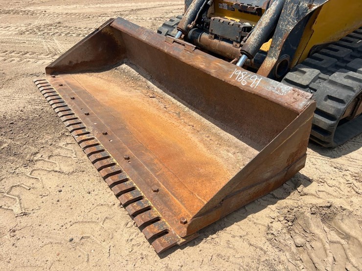2018-deere-333g-image-9