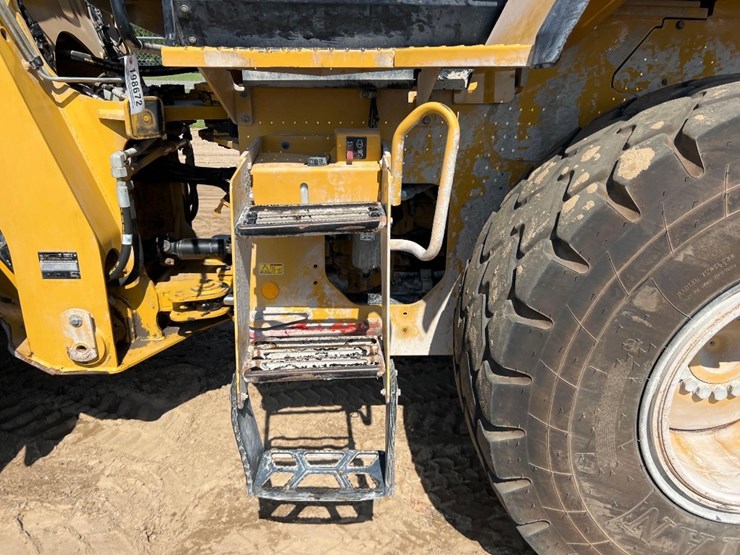 caterpillar-926m-image-26