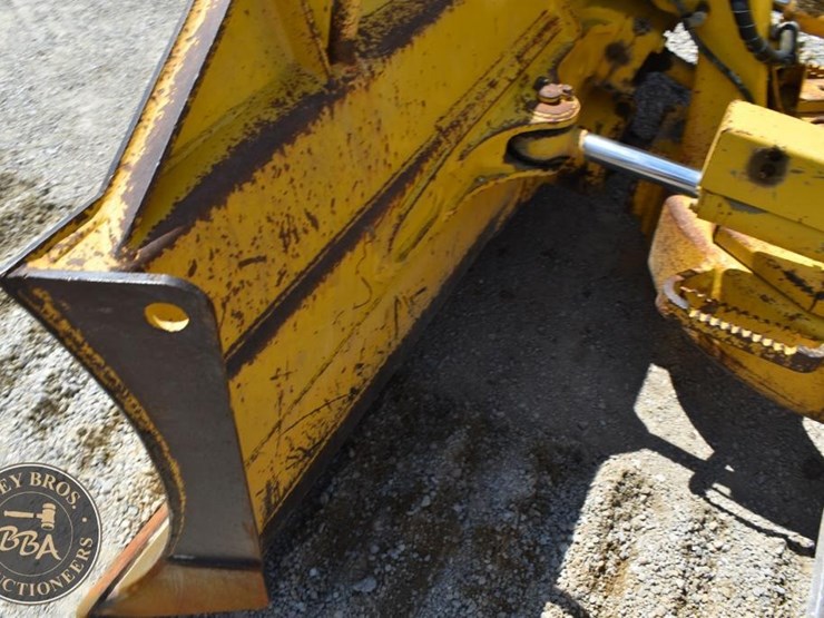 2014-komatsu-d51exi-22-image-33