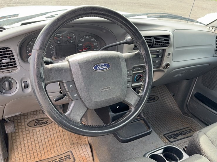 2011-ford-ranger-image-17