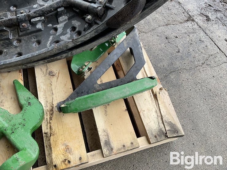 john-deere-front-fenders-image-10