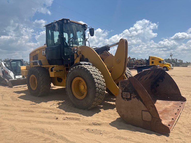 2020-caterpillar-938m-image-4