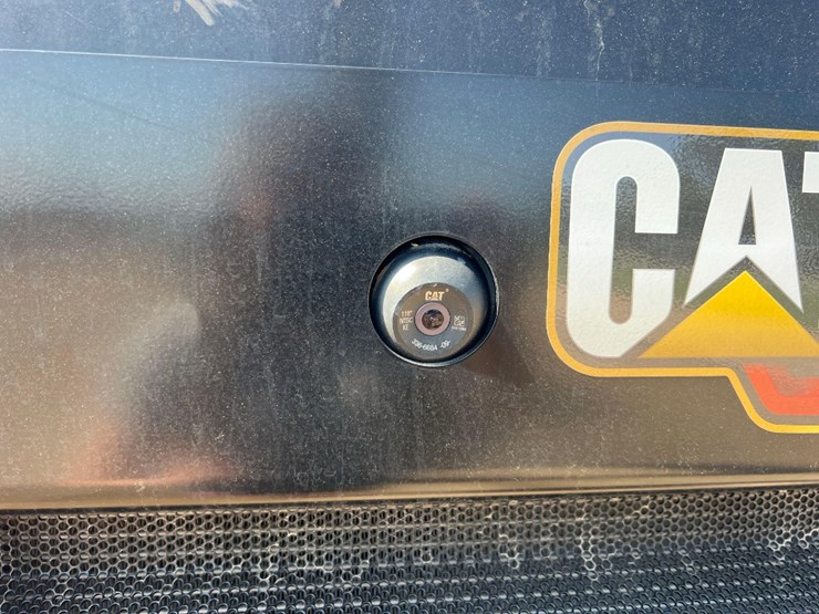 2019-caterpillar-262d3-image-13