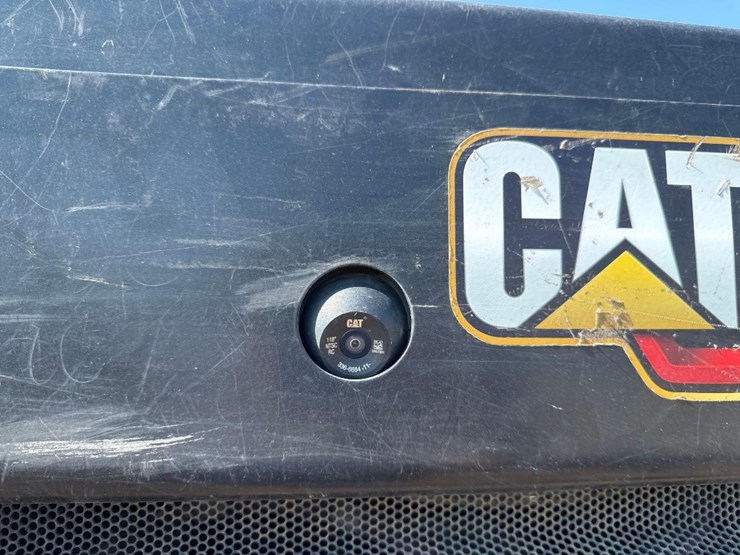2022-caterpillar-259d3-image-17