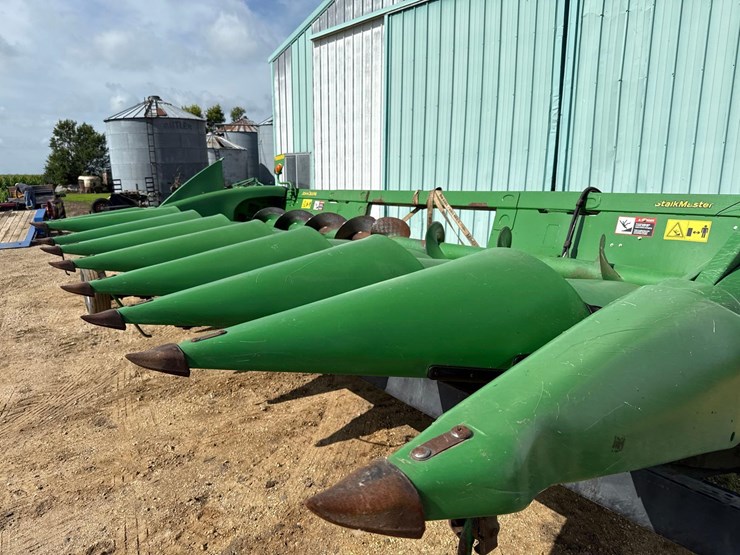 2012-john-deere-608c-image-6