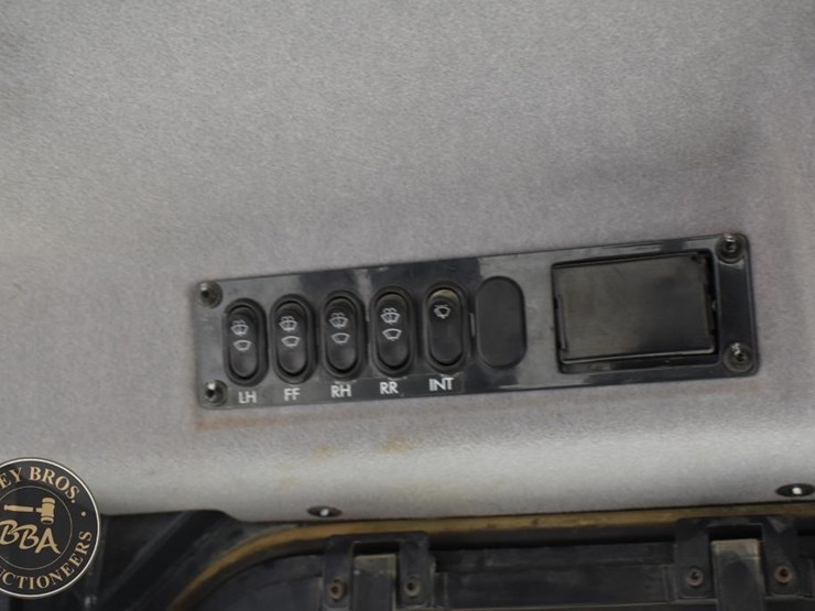 2014-komatsu-d51exi-22-image-83