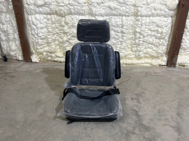 #194-•-equipment-seat-image-1
