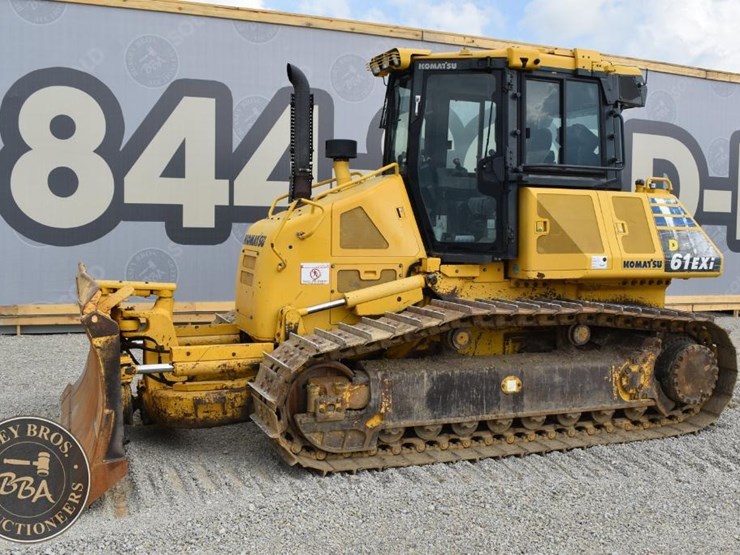 2015-komatsu-d61exi-23-image-1