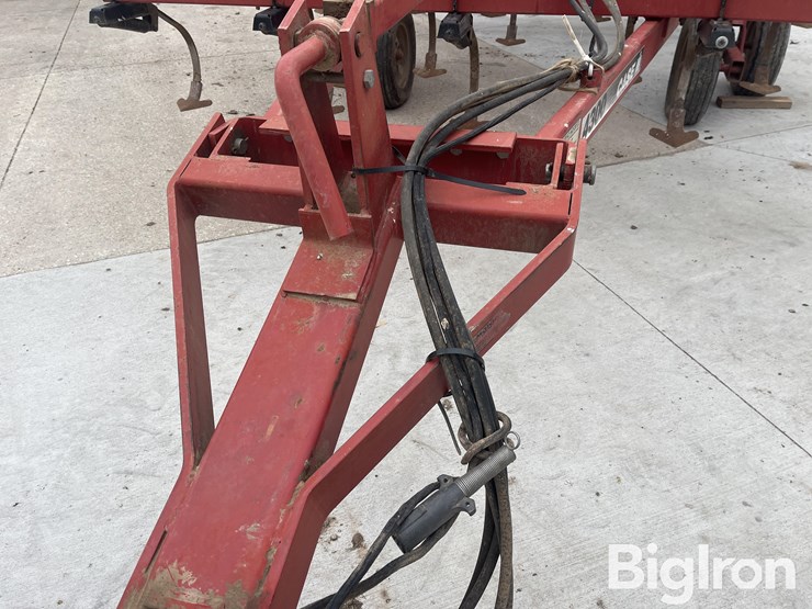case-ih-4300-image-11