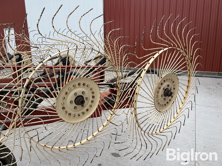 h&s-bifold12hyd-12-wheel-double-wheel-rake-image-18