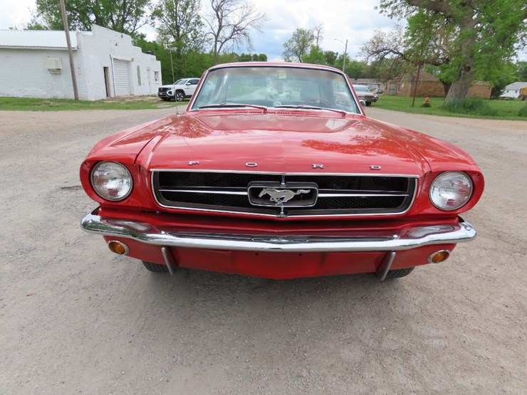 1965-ford-mustang-image-3
