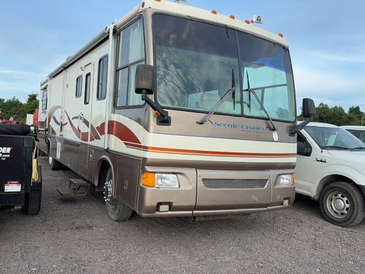 #3003-•-1996-freightliner-scenic-cruiser-38'-motor-home-image-3