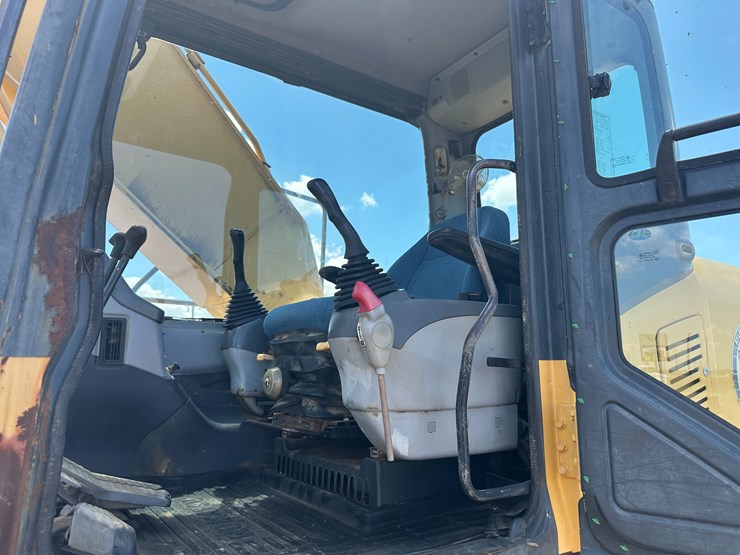 komatsu-pc200-image-79