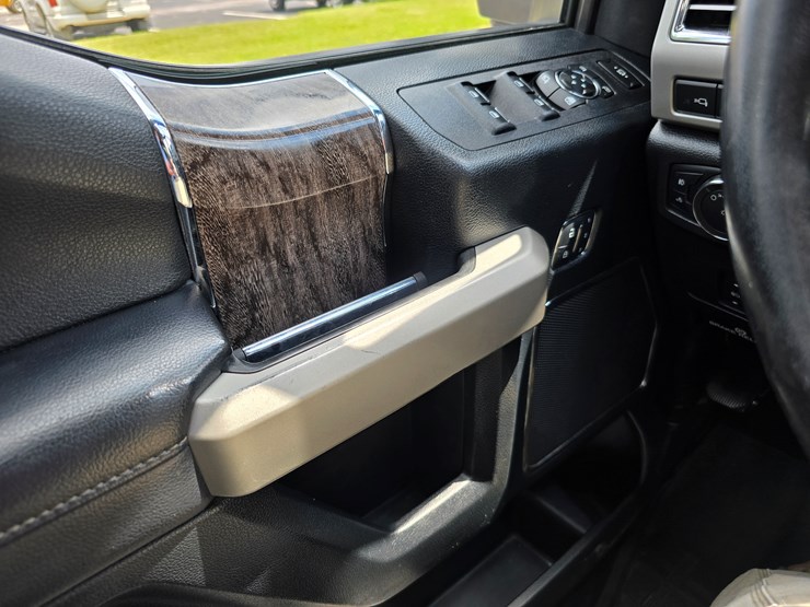 2017-ford-f350-image-68