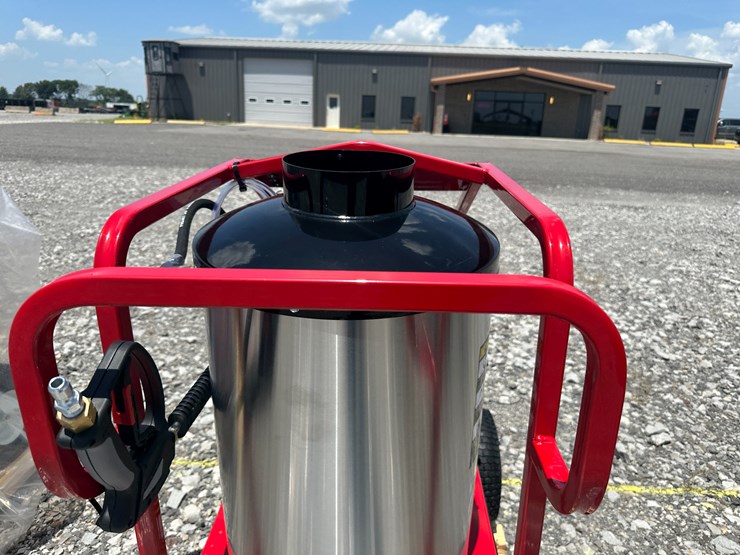 #1-•-unused-magnum-4000-series-hot-water-pressure-washer-2528126-inv#:-24638-image-14