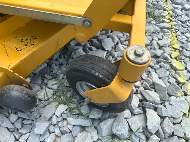 #16-•-hustler-sport-zero-turn-mower-09091313-inv#:-25451-image-8