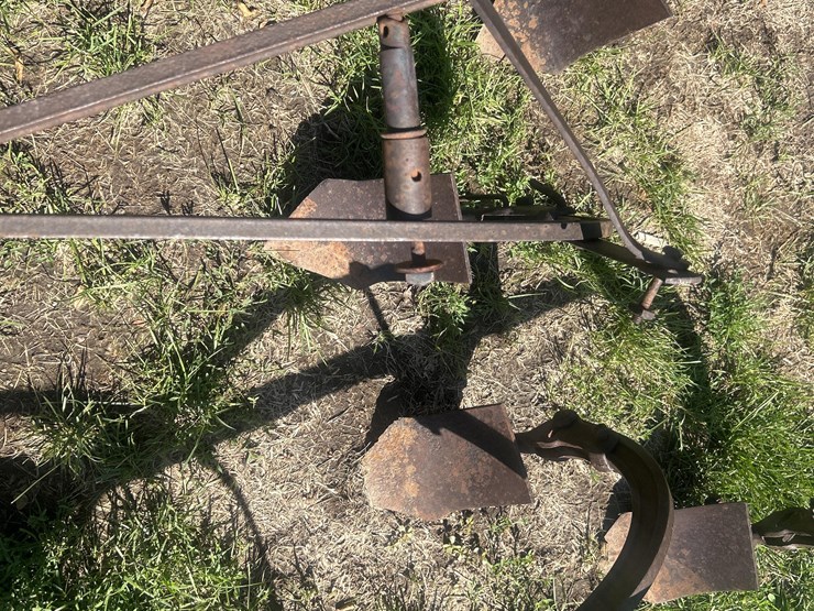 horse-drawn-cultivator-image-12