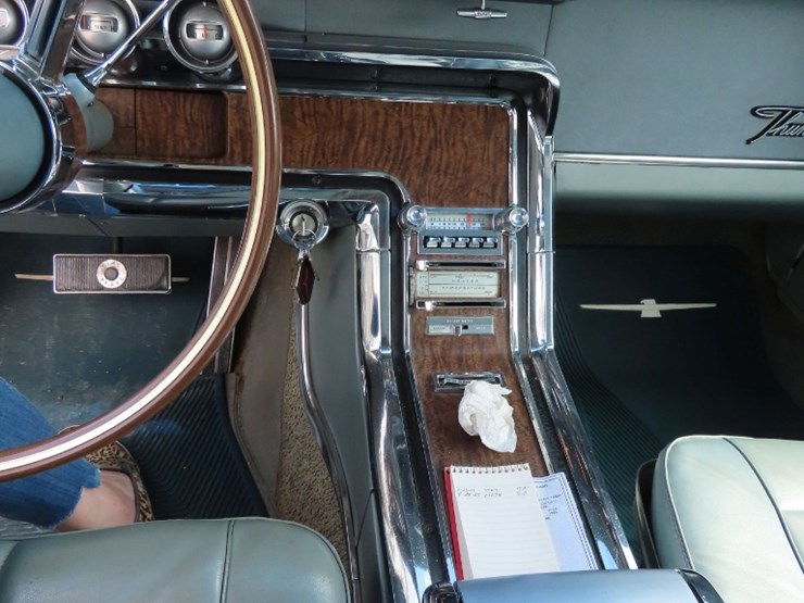 1966-ford-thunderbird-coupe-image-15