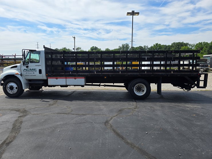 2012-international-durastar-4300-image-12